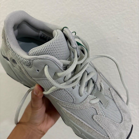 Shoes - Picture 3 of 6